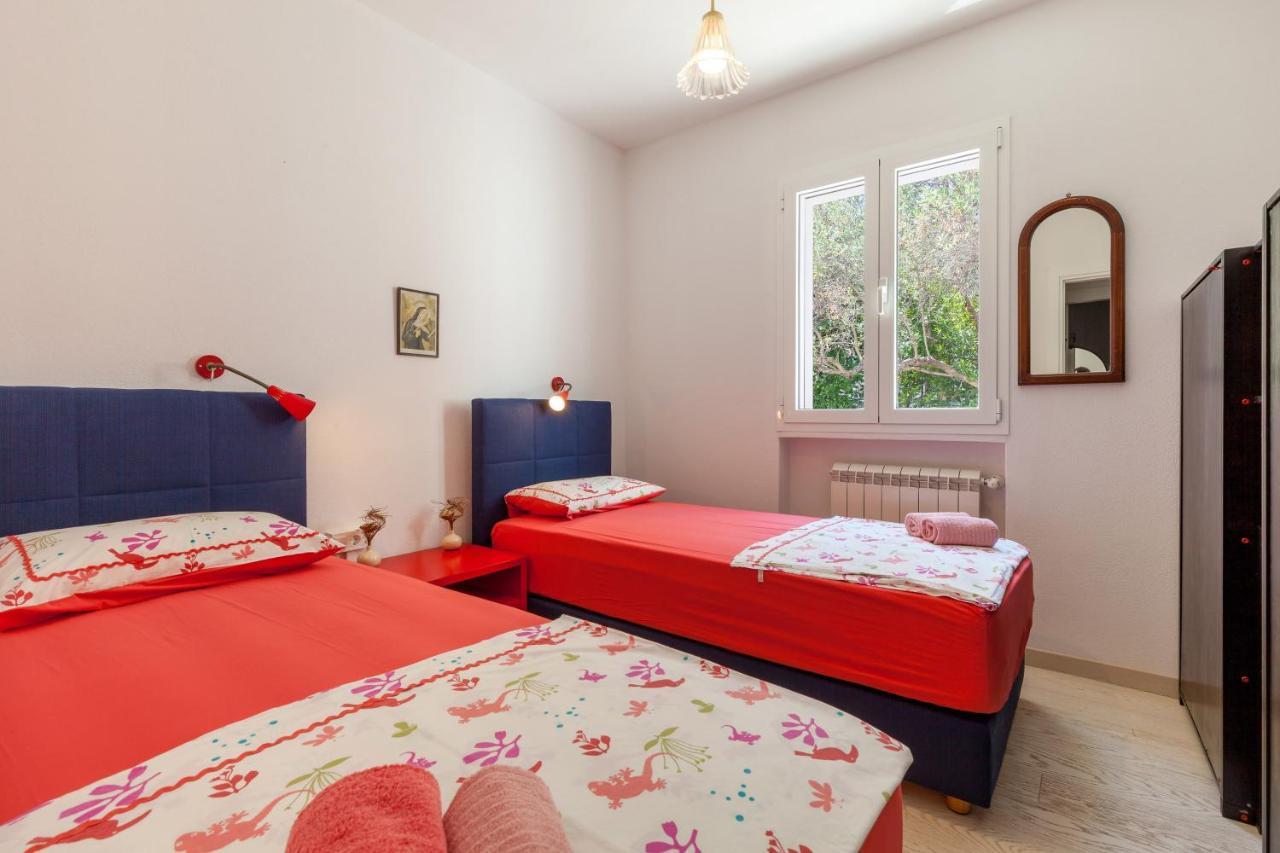 Holiday Home Duje Trogir Eksteriør billede